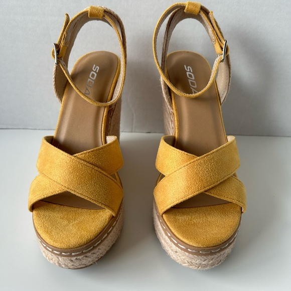 Soda Wedge Platform - Golden Yellow - Sz 7 - Picture 3 of 15